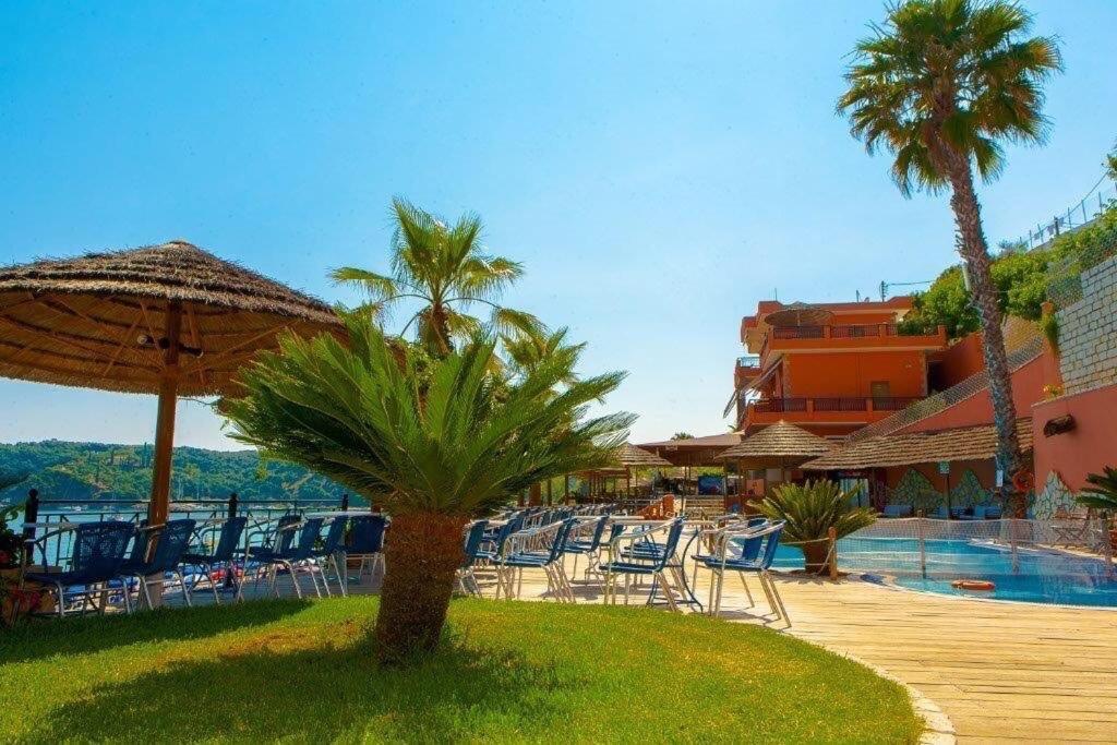 Aparthotel Vekios Club à Parga Extérieur photo